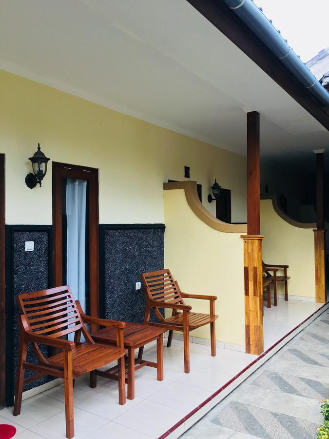 Yudhist Guest House Lembongan Buitenkant foto