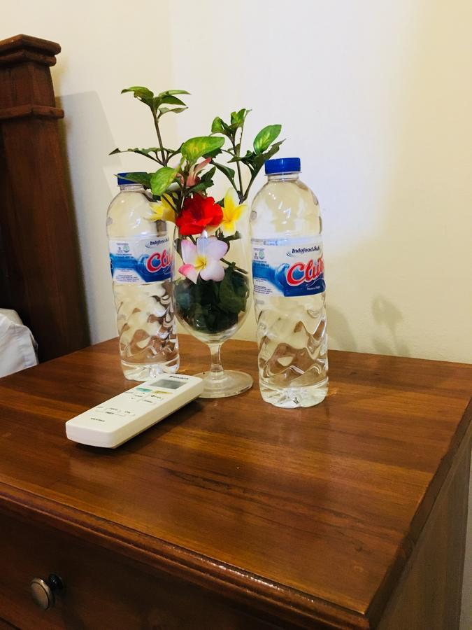 Yudhist Guest House Lembongan Buitenkant foto